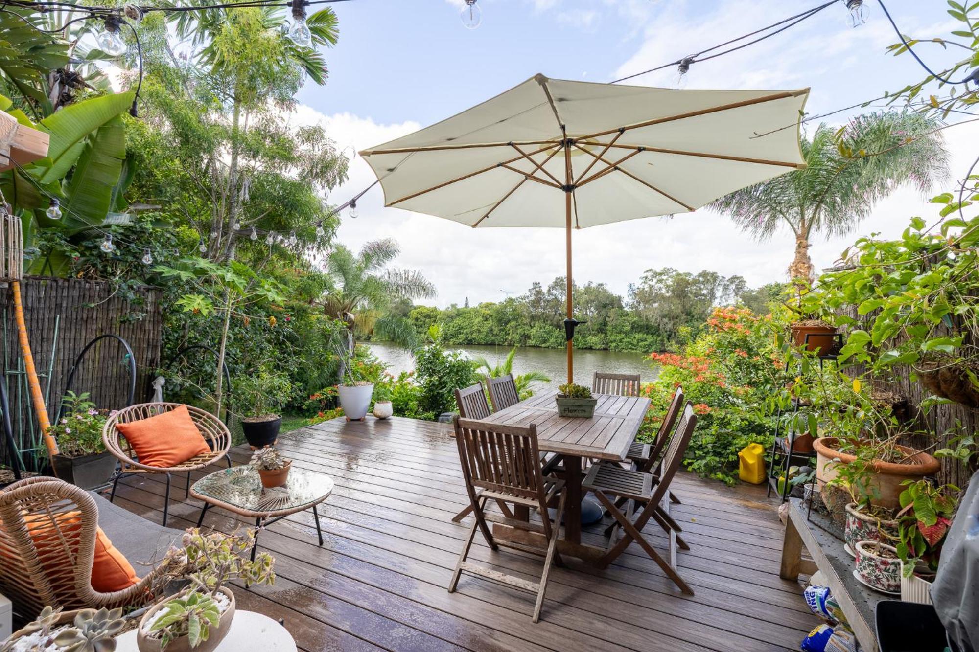 Apartment Stylish 3-br In The Heart Of The Gold Coast